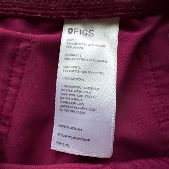 DARK MAGENTA: Figs Scrub Set Catarina/Zamora (M/MP) - Picture 7 of 16